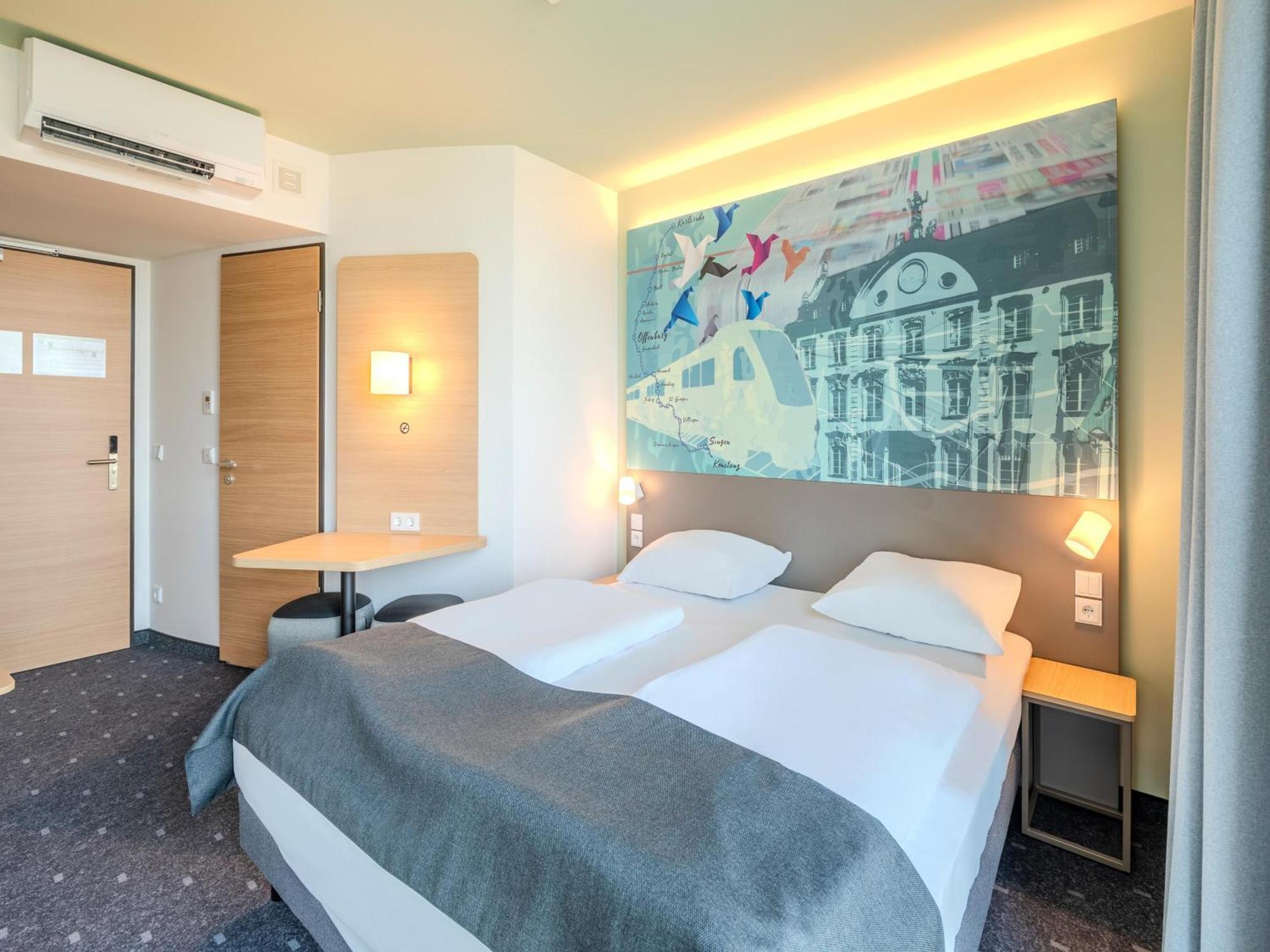 B&B Hotel Offenburg-Hbf Exterior foto